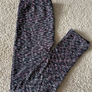 Black and Pink Leggings with Form-Fitting Design